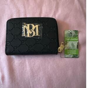 Badgley Mischka zip around wallet